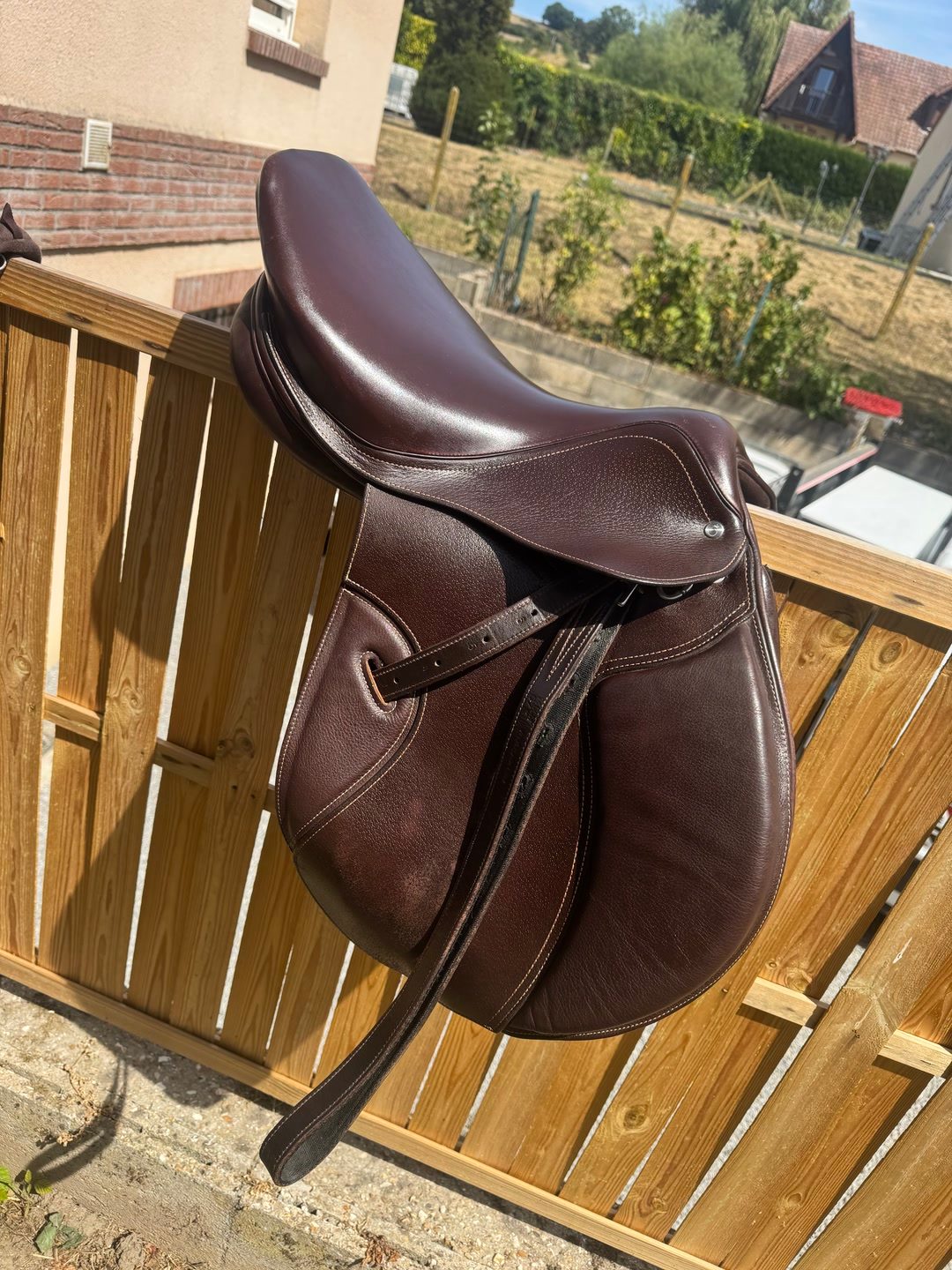 Selle mixte Fourganza cuir marron en 17,5, média 2