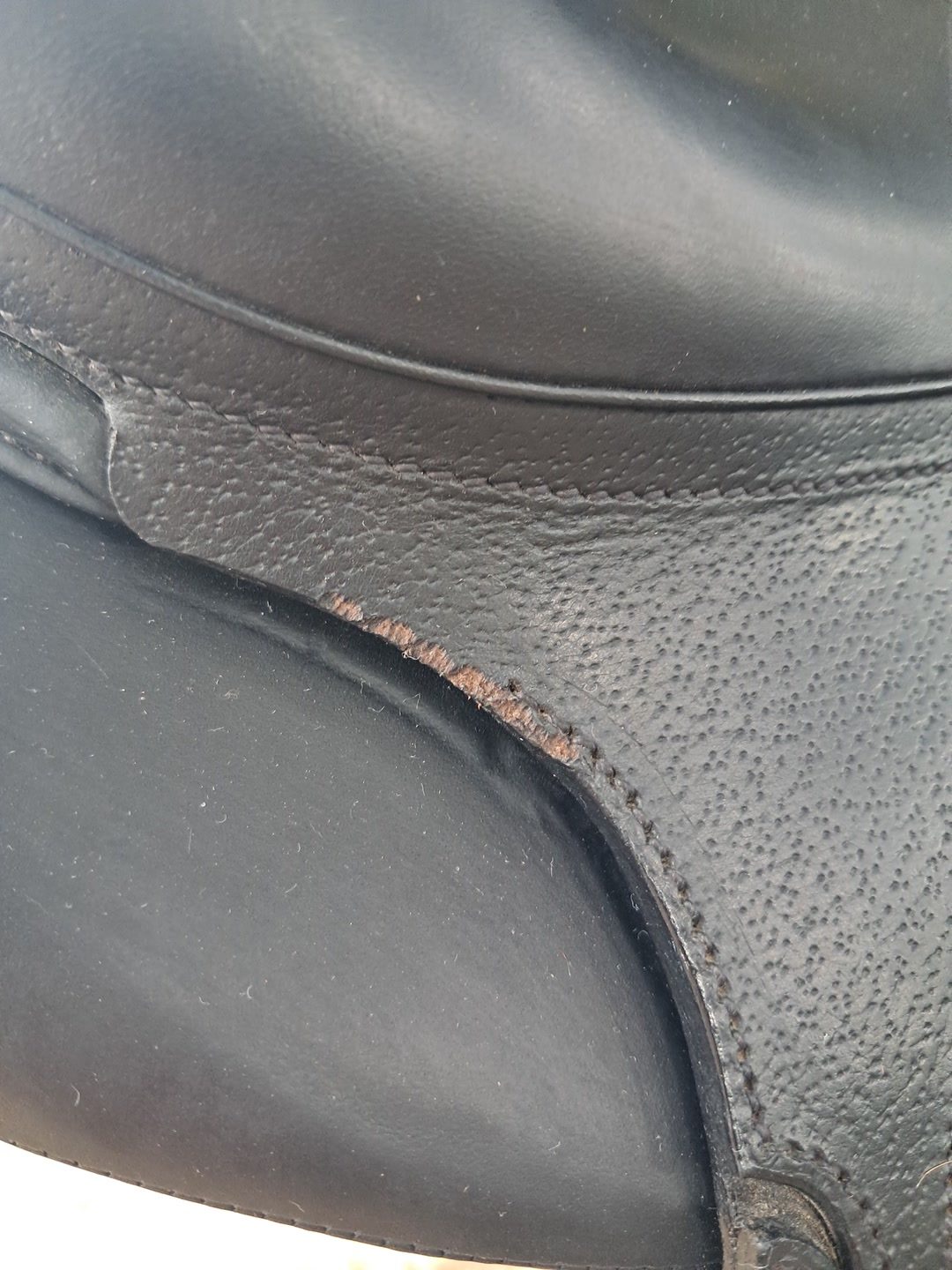 Selle devoucoux  dressage, média 6