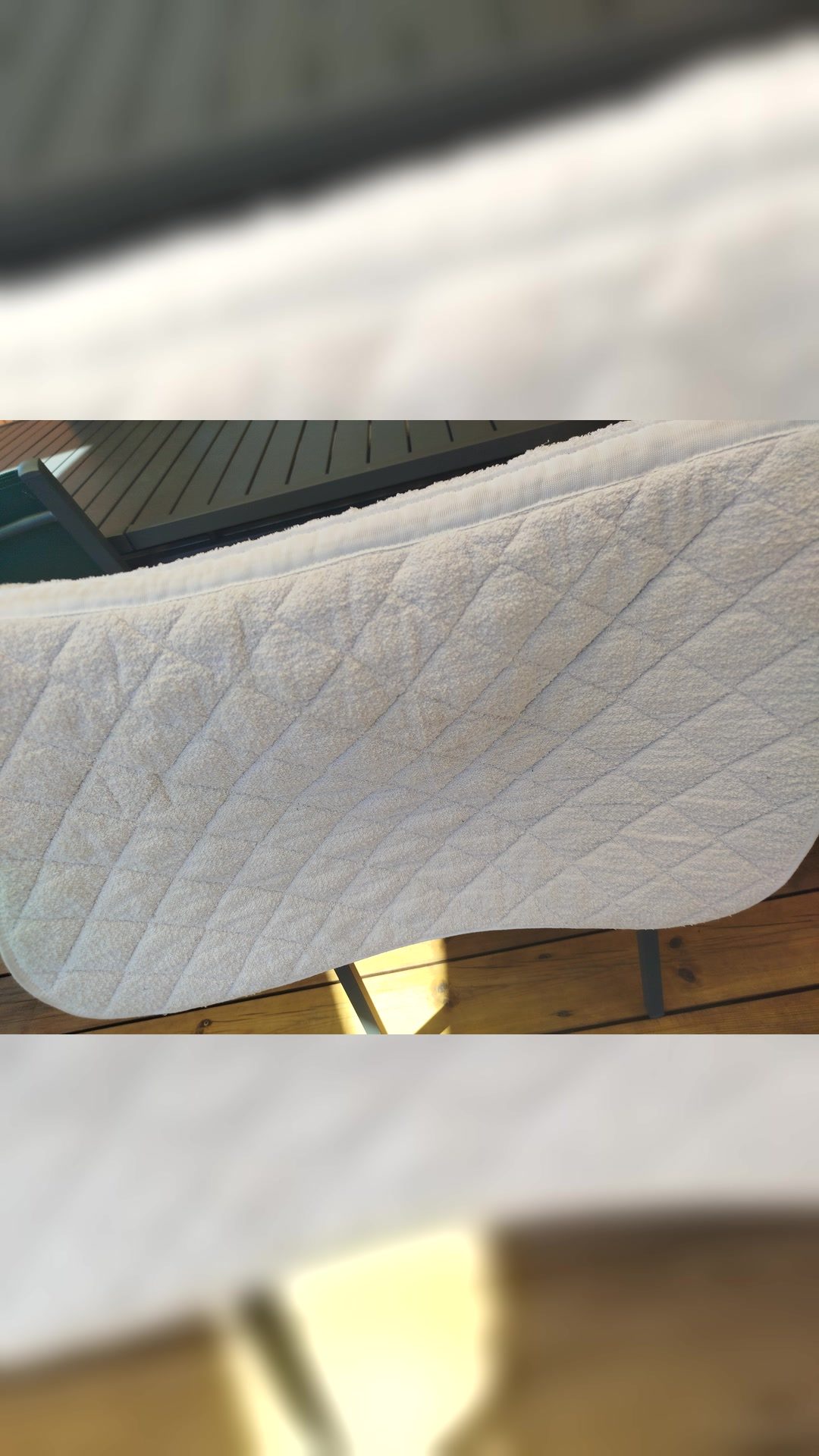 Tapis blanc, média 3