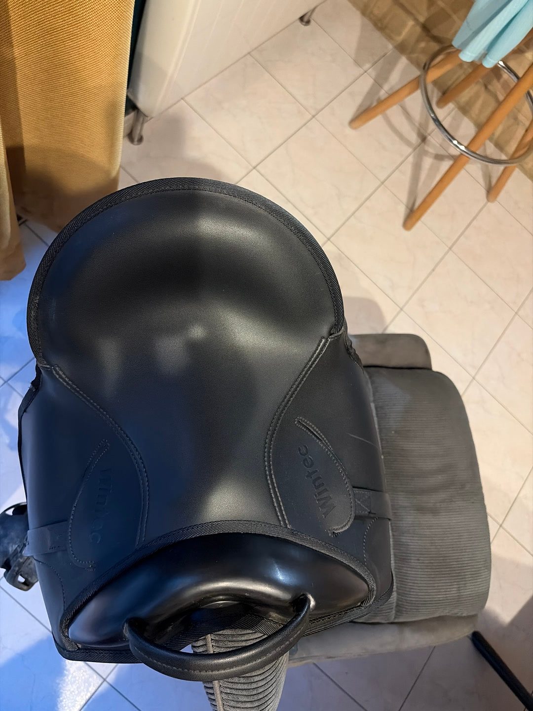 Selle wintec  équivalent bardette avec étrier, média 5