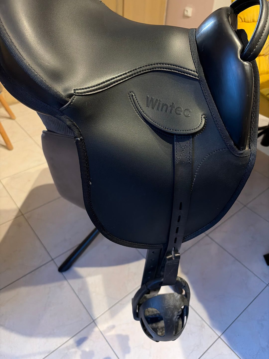 Selle wintec  équivalent bardette avec étrier, média 2
