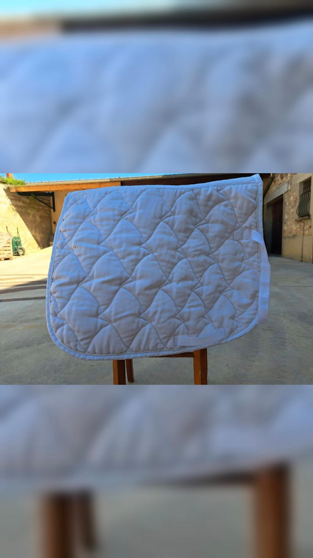 Tapis blanc, média 2