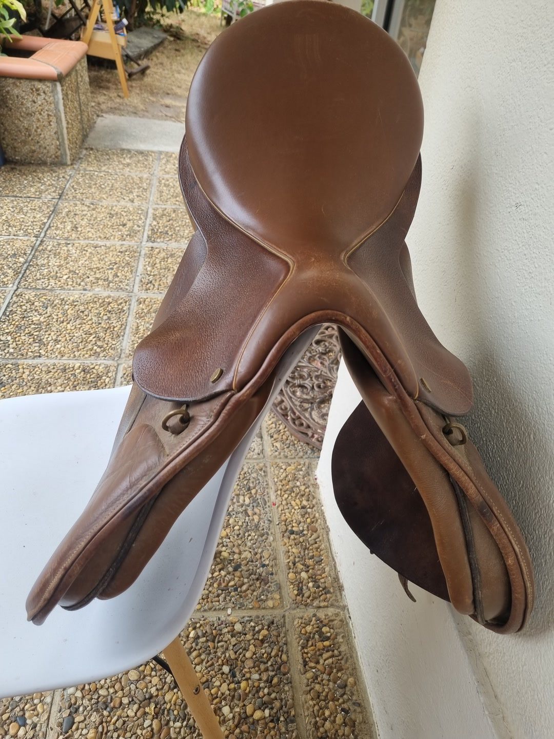 Selle  mixte cuir 17,5, média 3