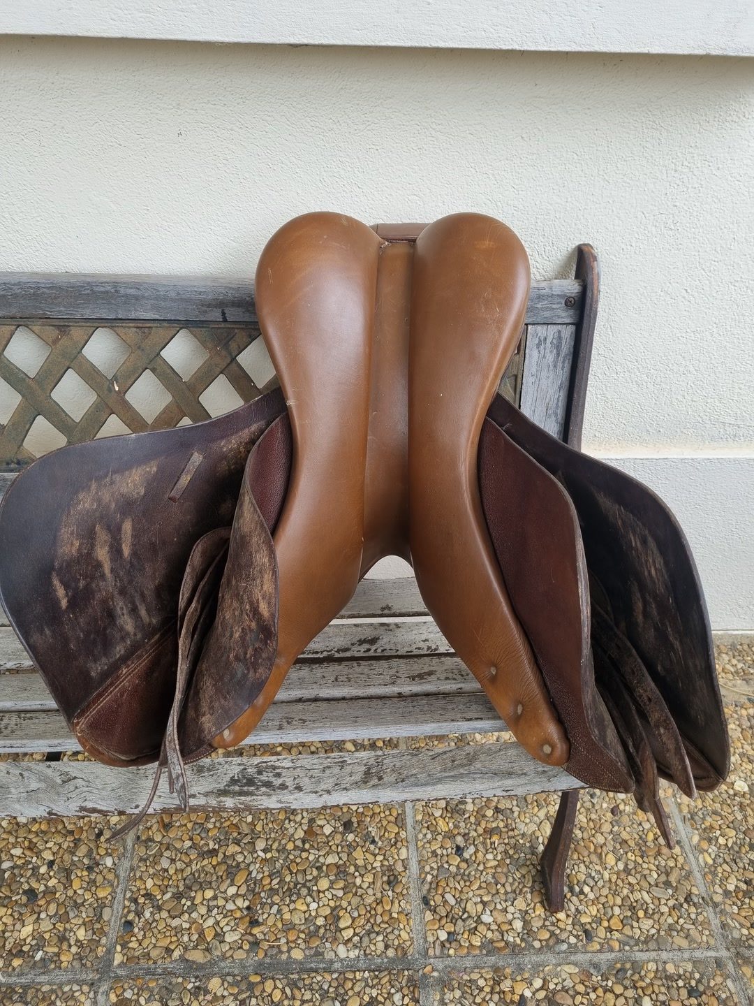 Selle  mixte cuir 17,5, média 4