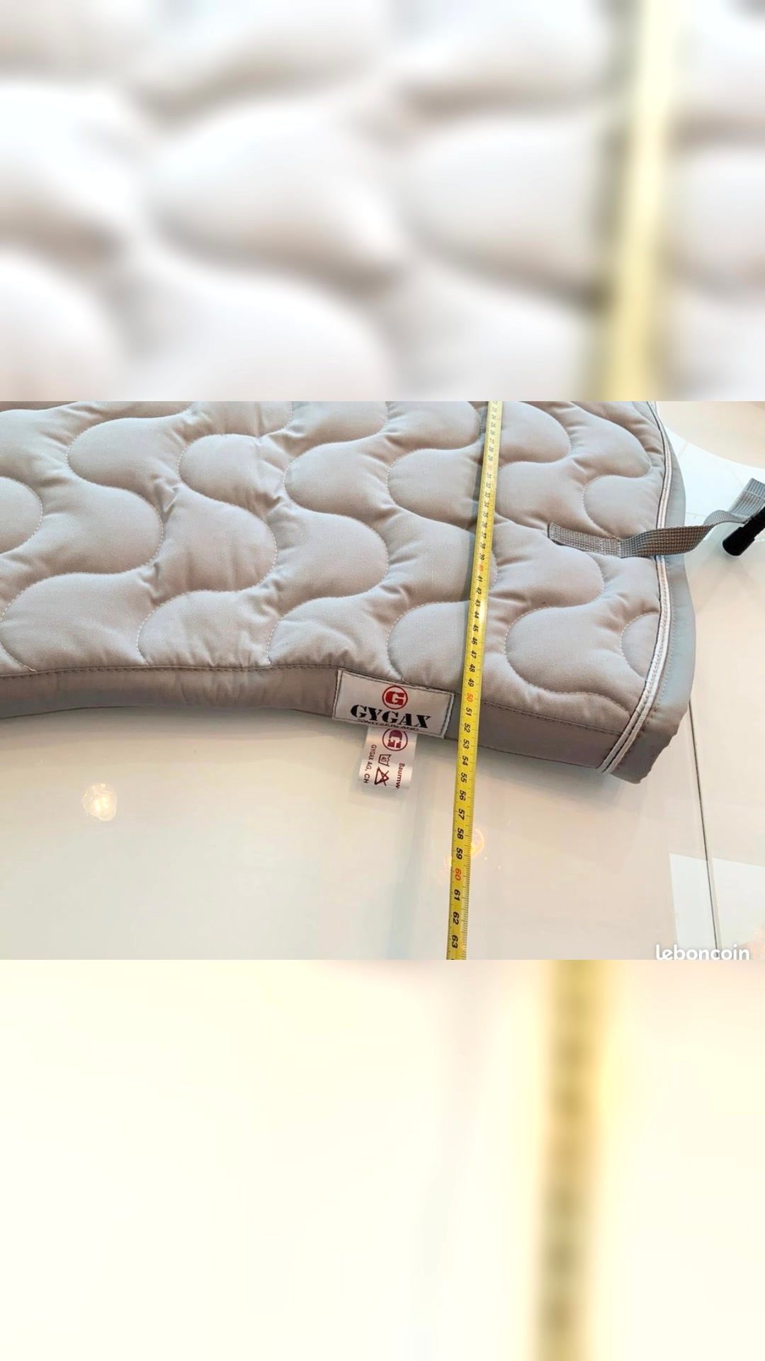 Tapis de selle neuf GIGAX gris clair, média 7
