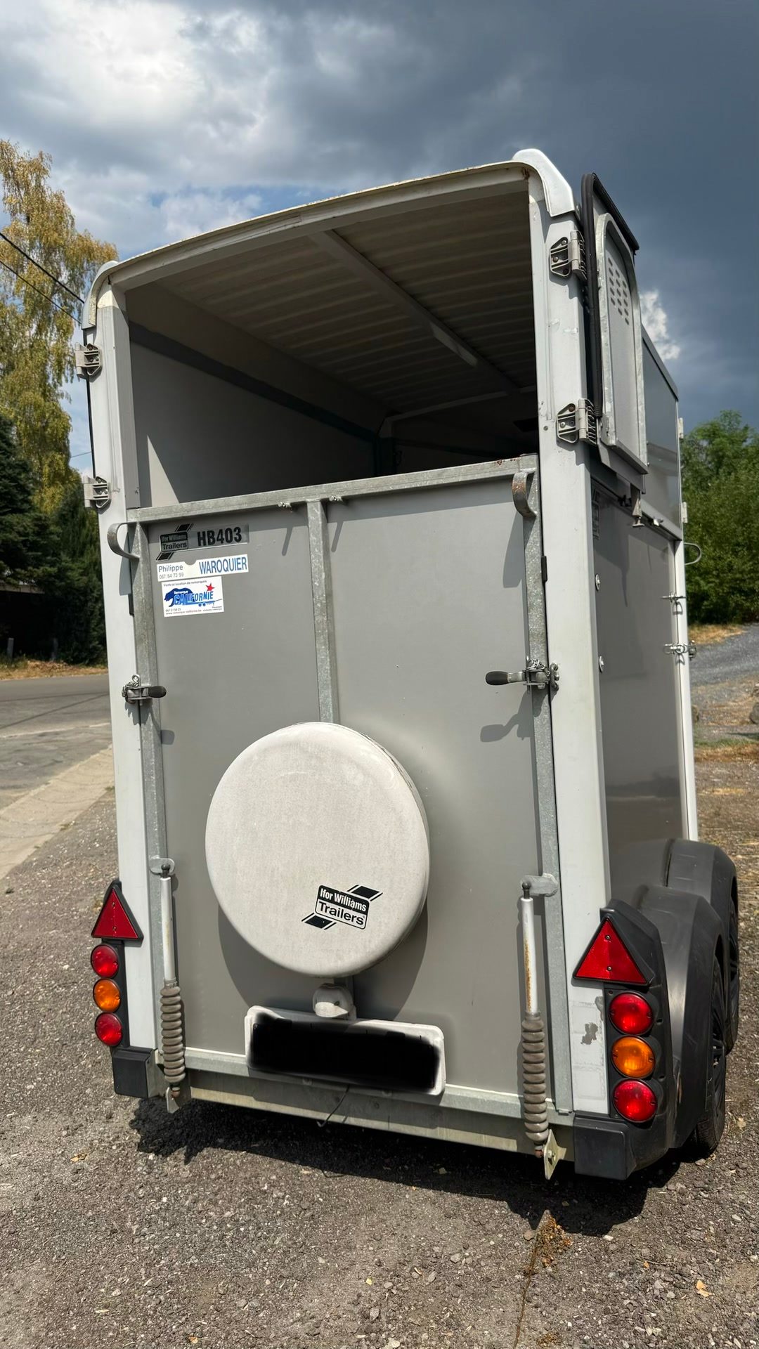 Van Ifor Williams HB403, média 2