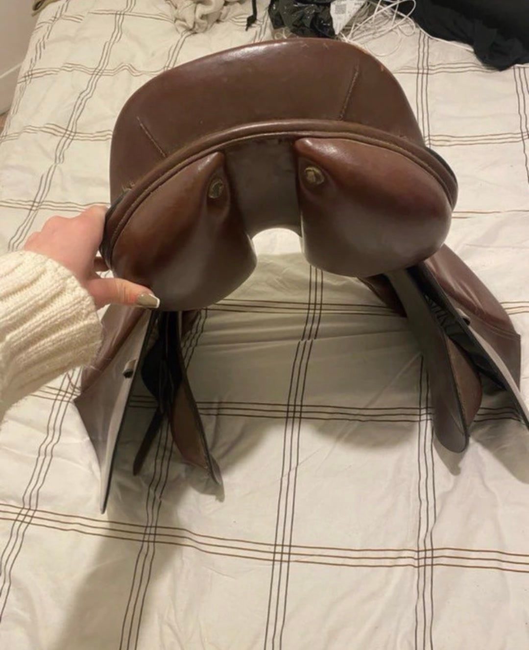 Selle équitation 17,5, média 6