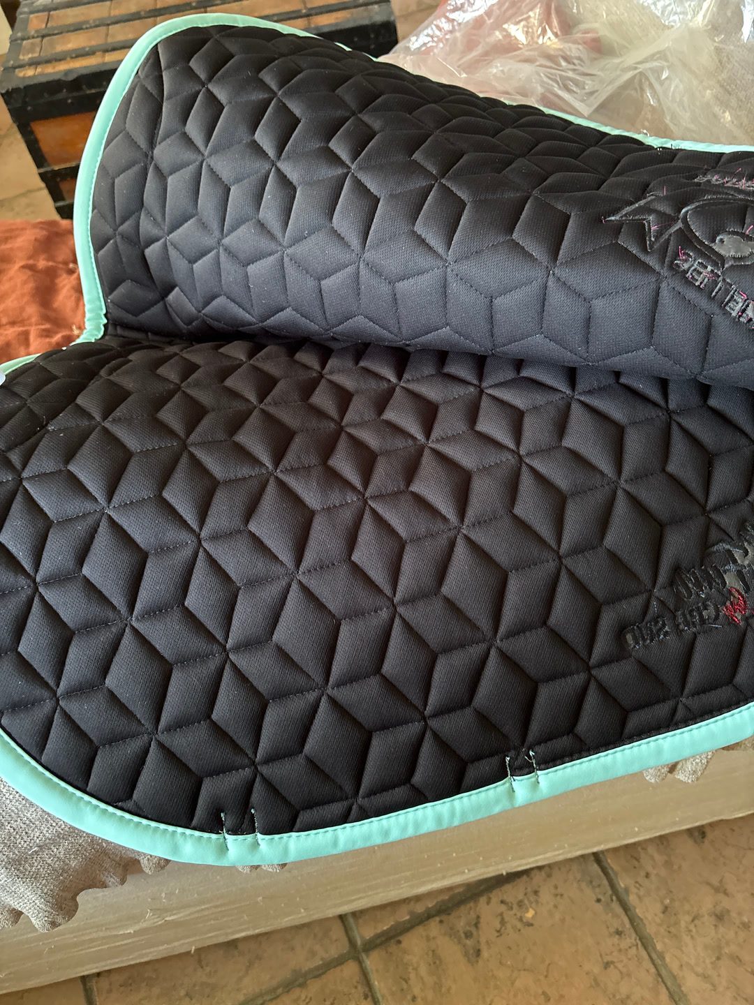Tapis et bonnet taille cob, média 4