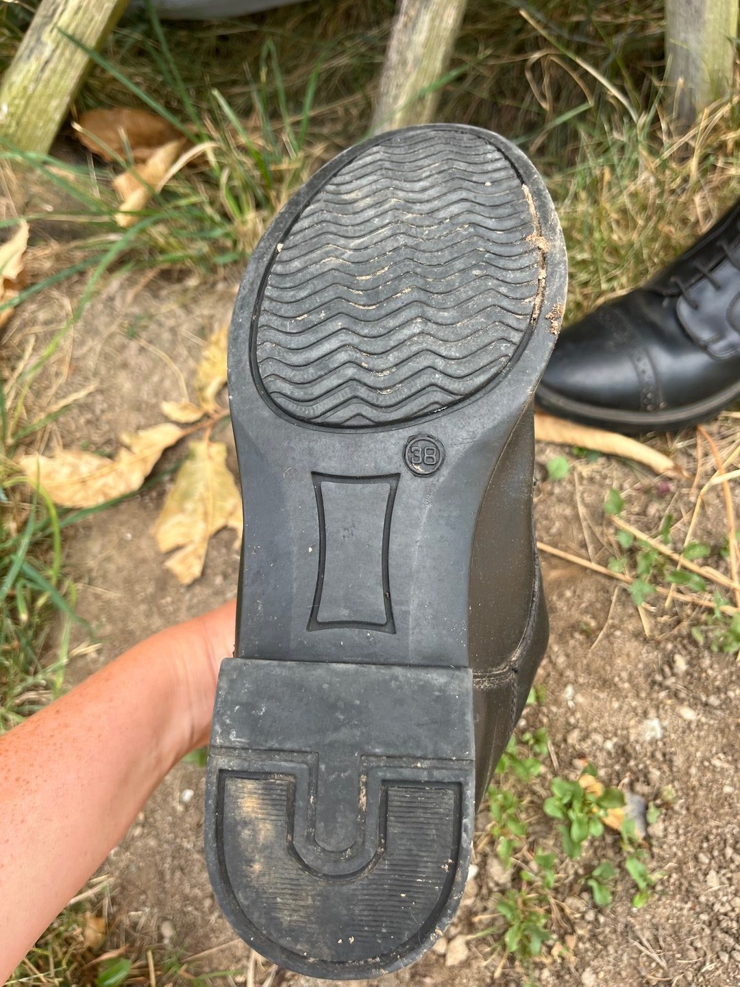 Boots, média 3