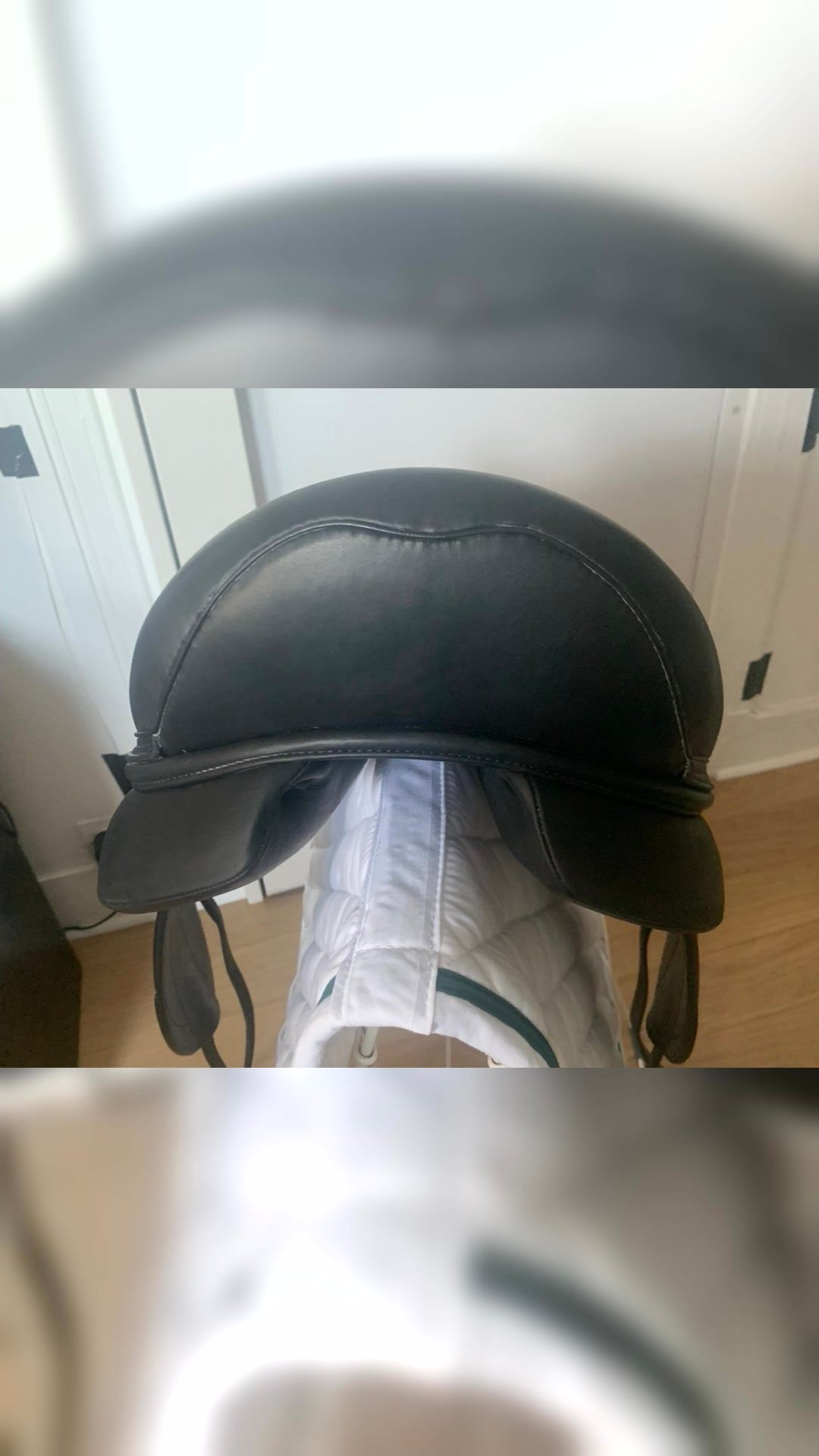Selle de dressage Aachen Forestier 17,5, média 5
