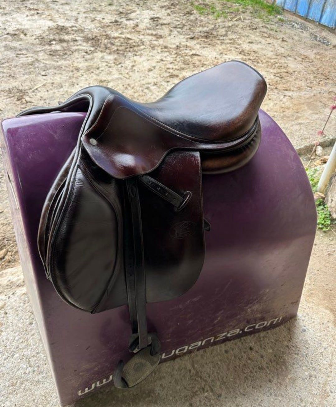 Selle Hervé Godignon 17", média 2