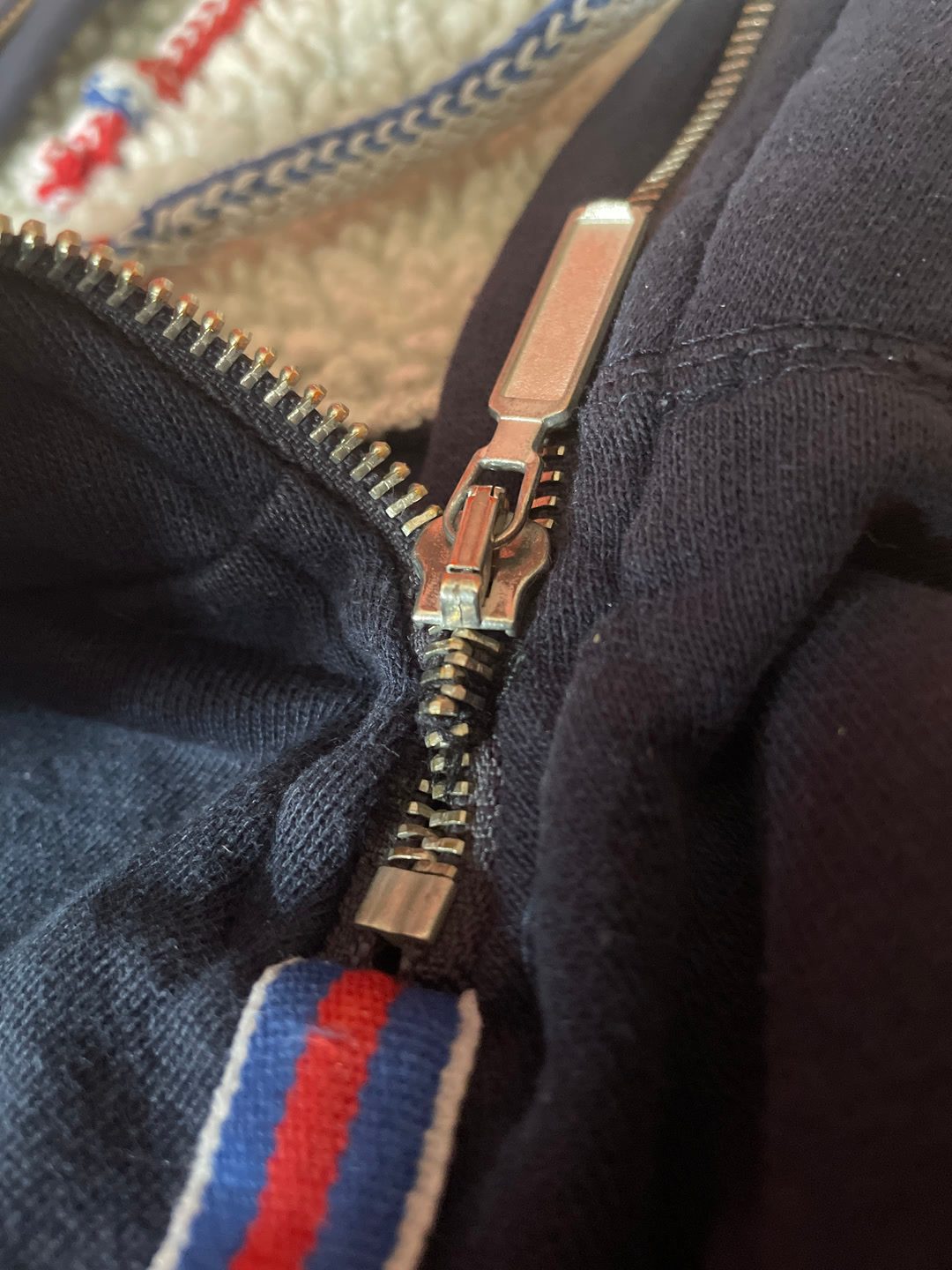 Pull Pénélope LEPREVOST, média 5
