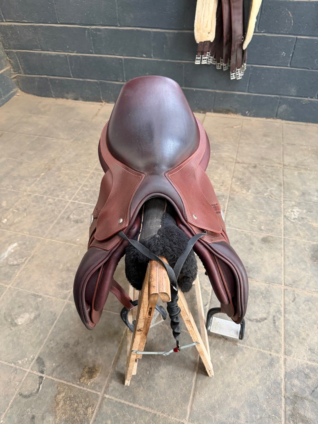 Selle Meyer 2022 taille 17,5, média 3