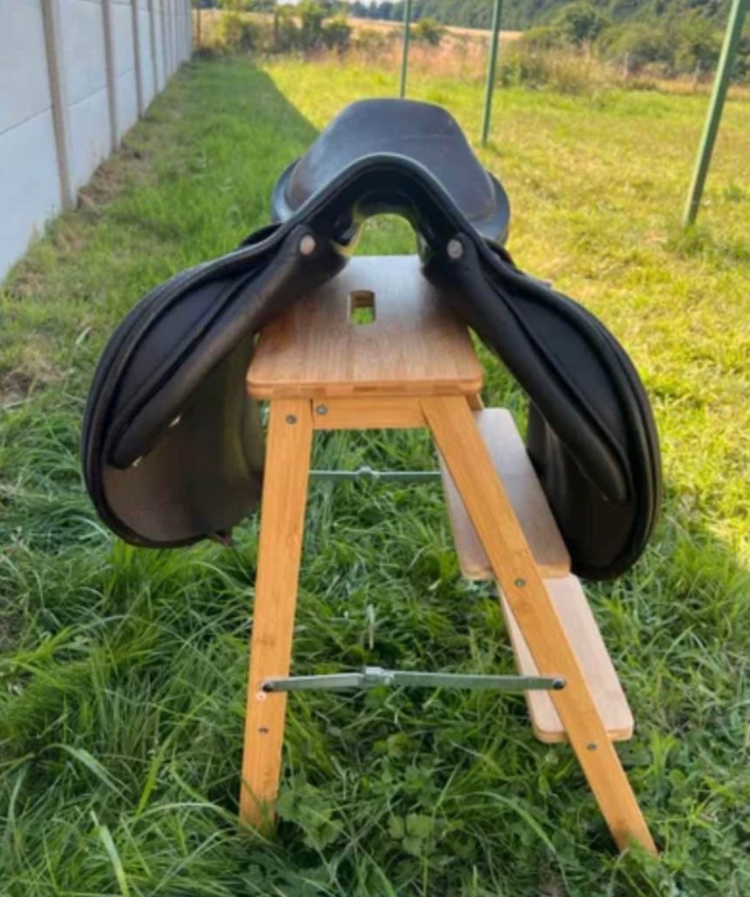 Selle d’équitation 17 pouces privilège modèle « bordeaux », média 5