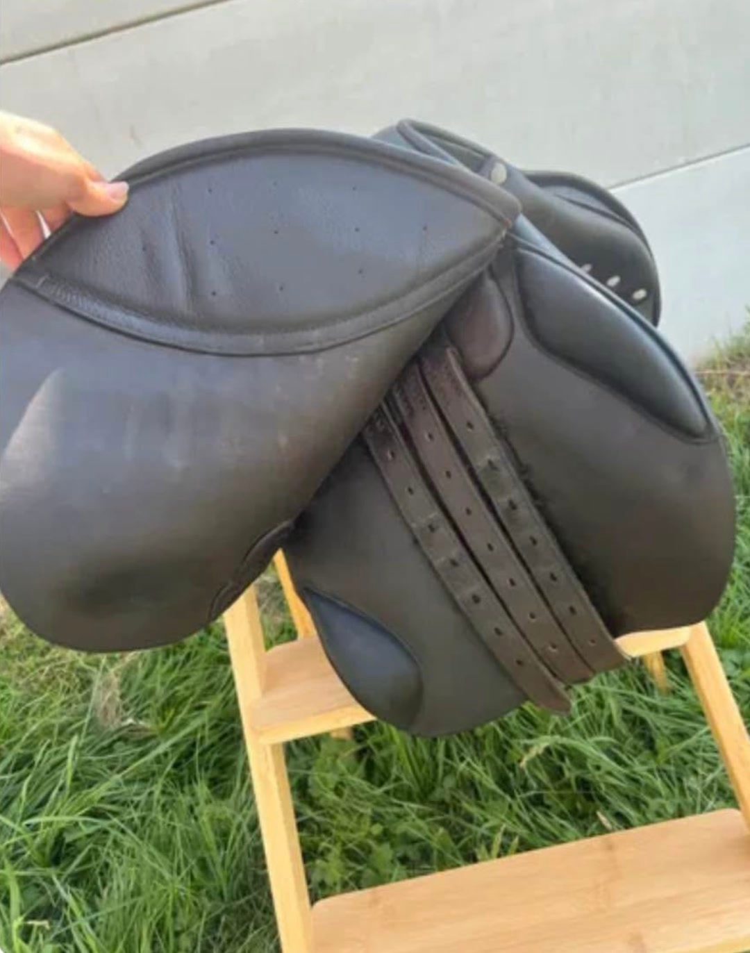 Selle d’équitation 17 pouces privilège modèle « bordeaux », média 2