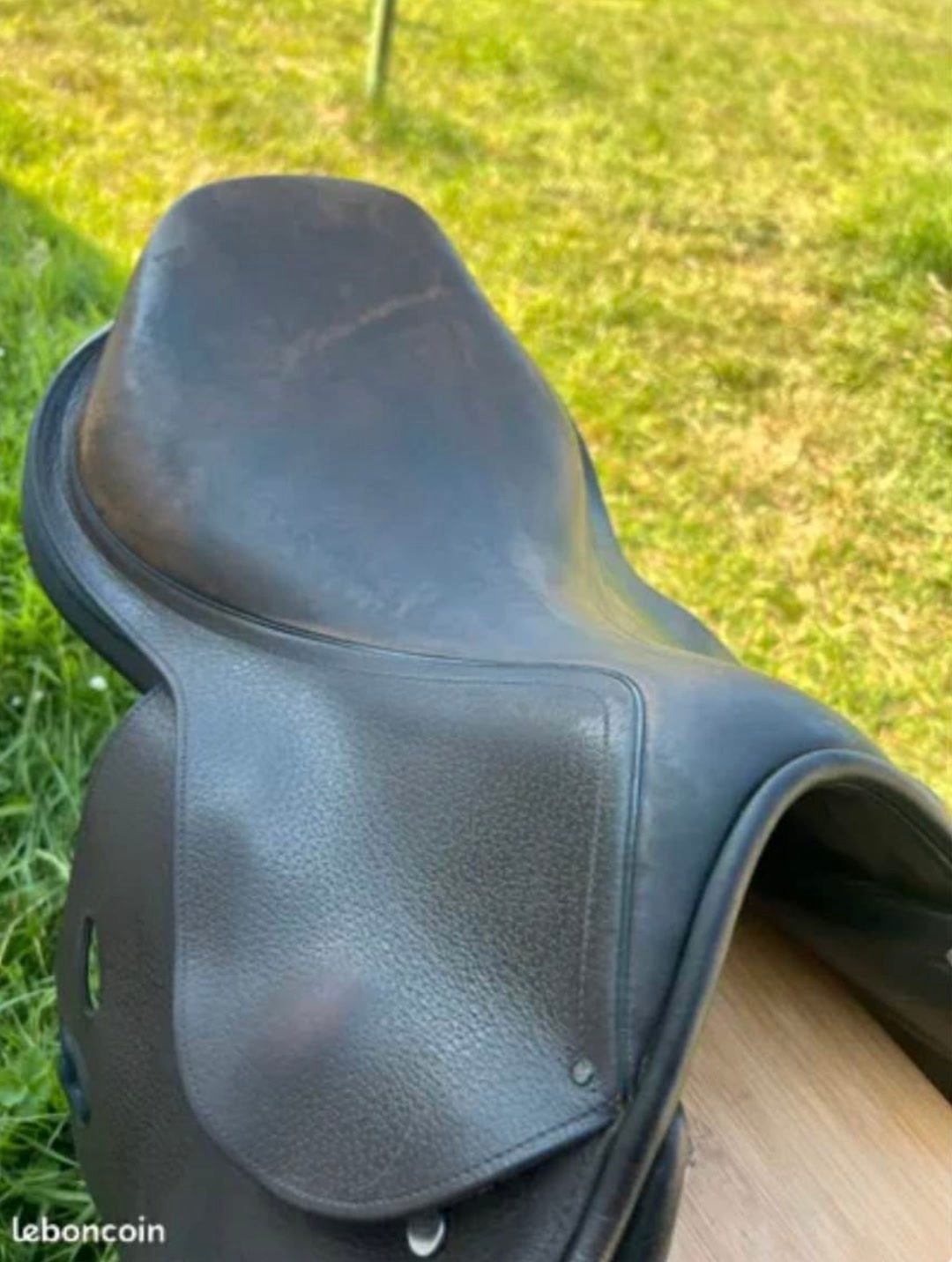 Selle d’équitation 17 pouces privilège modèle « bordeaux », média 6