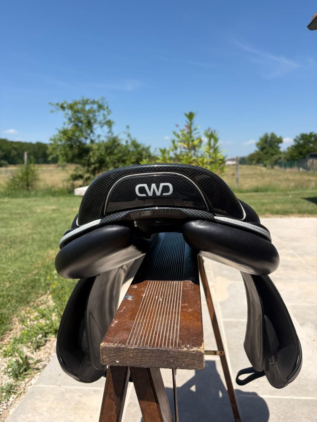 Selle CWD 2G's 17 pouces cuir noir, média 3