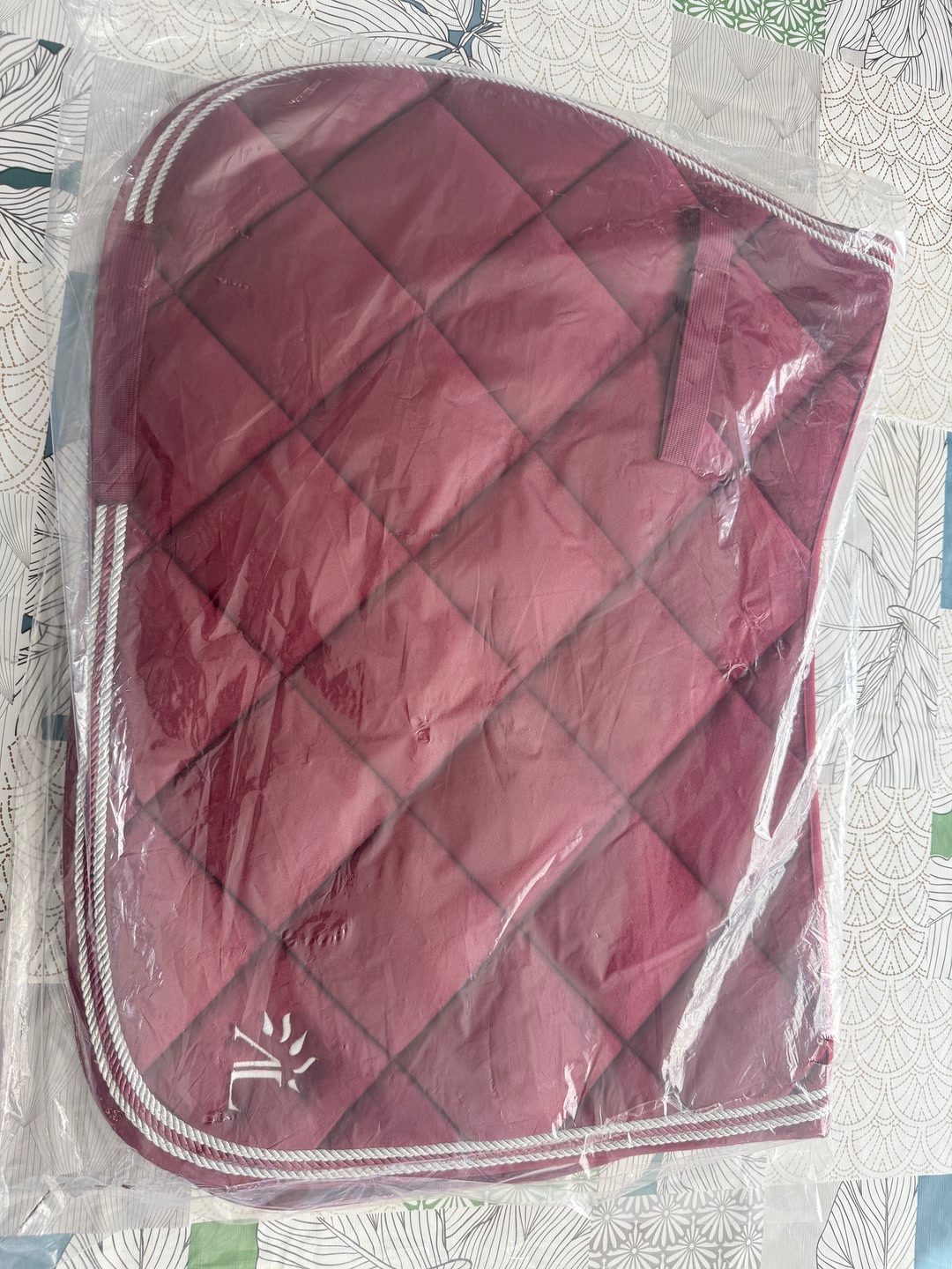 Tapis AL bordeaux neuf jamais utilisé, média 2