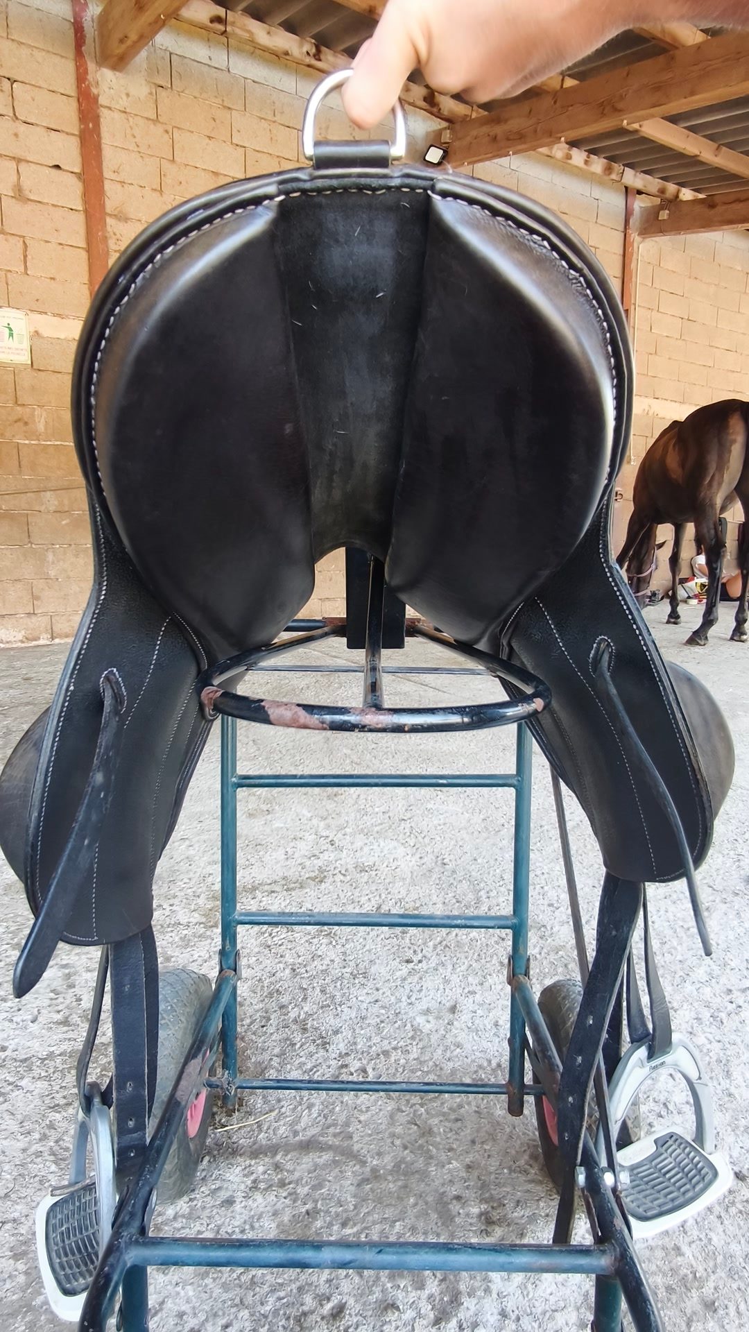 Selle Guy Cantin, média 3