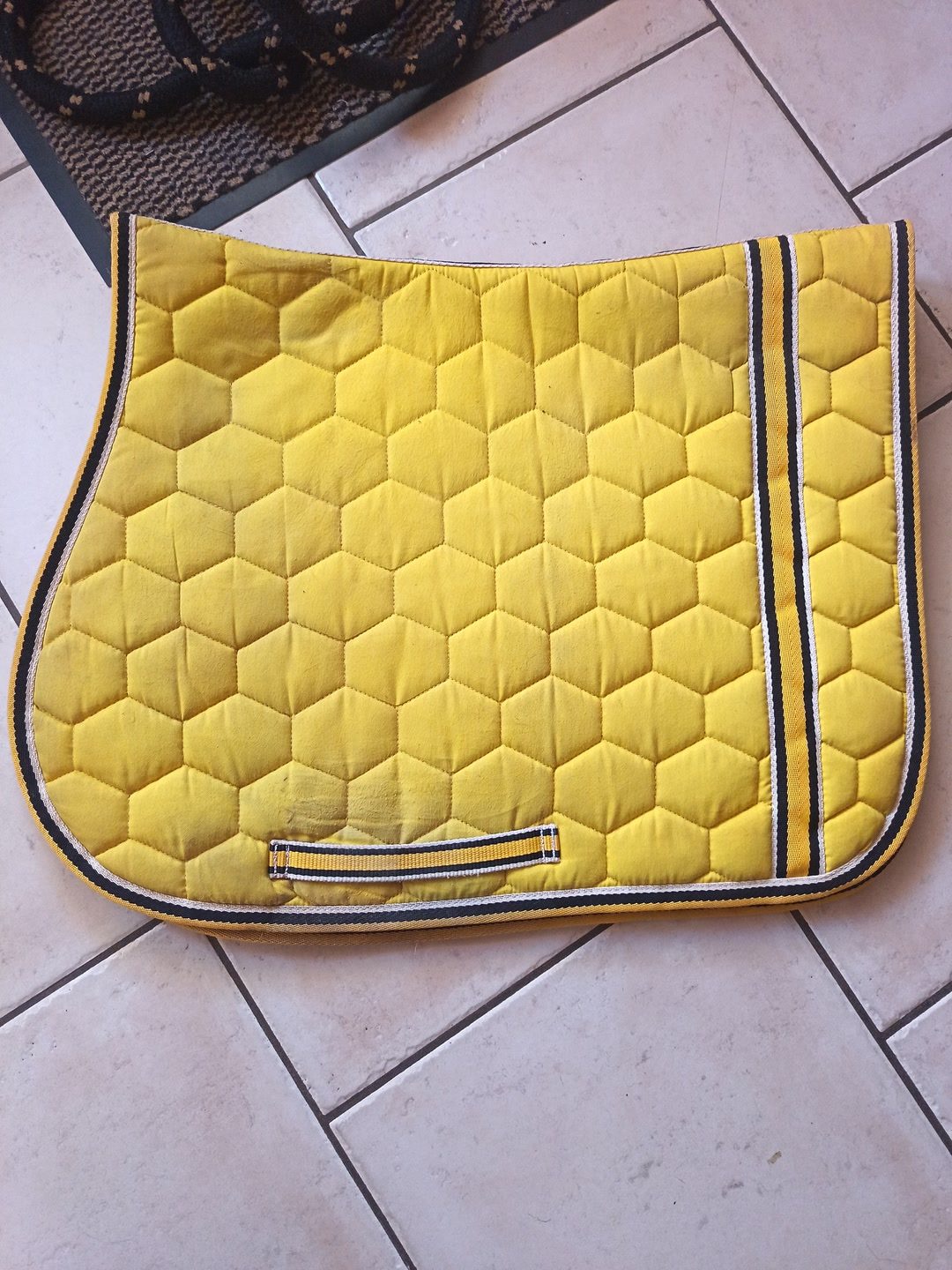 Tapis jaune Jumping, média 2