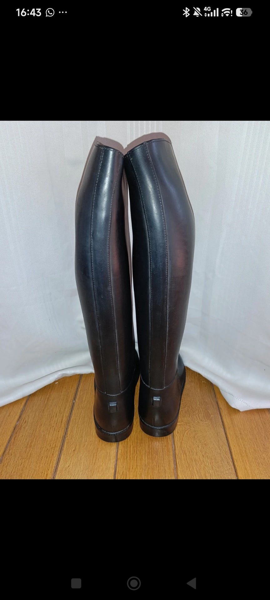 Bottes cuir noir, média 2