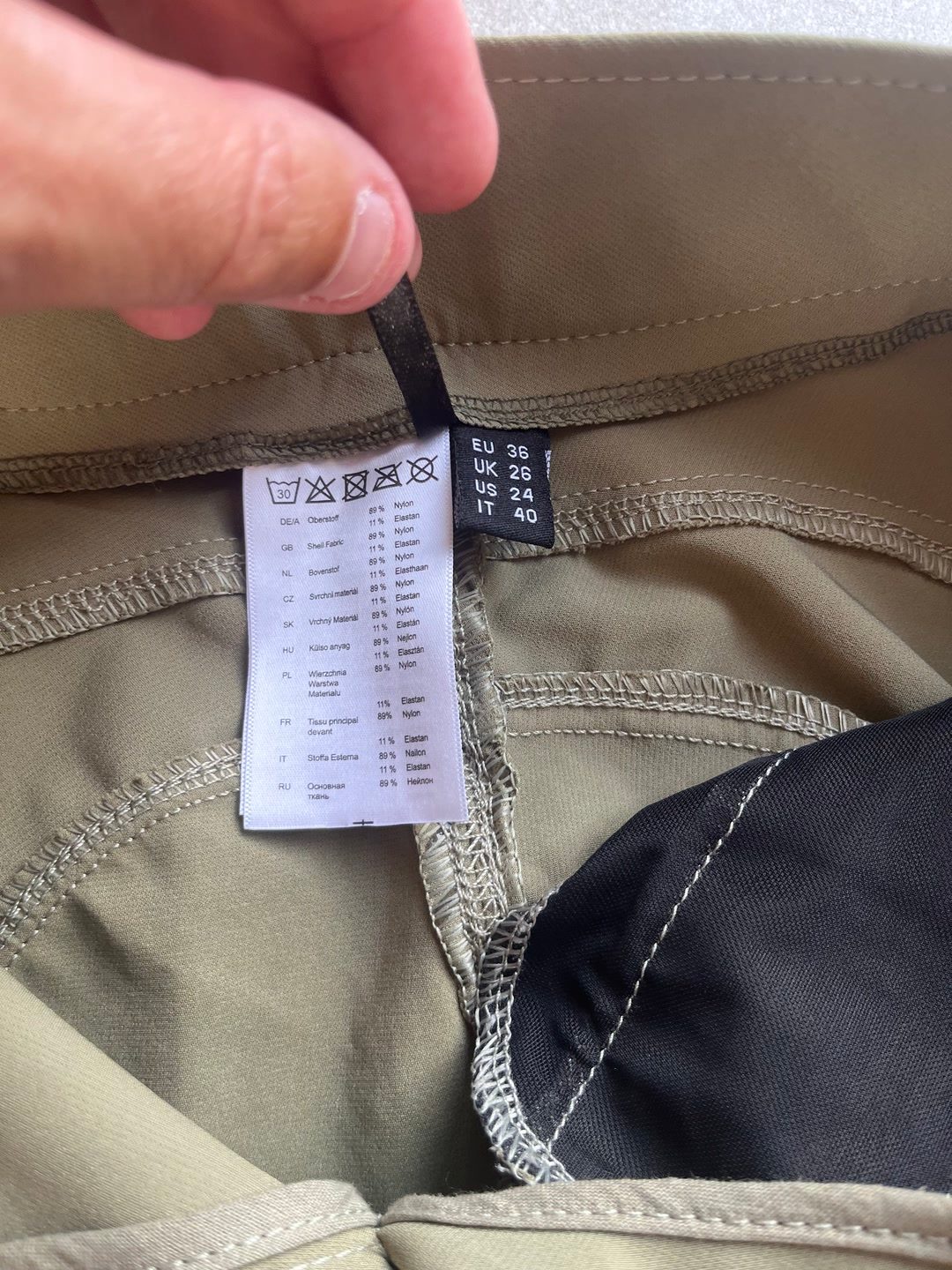 Pantalon HKM neuf, média 3
