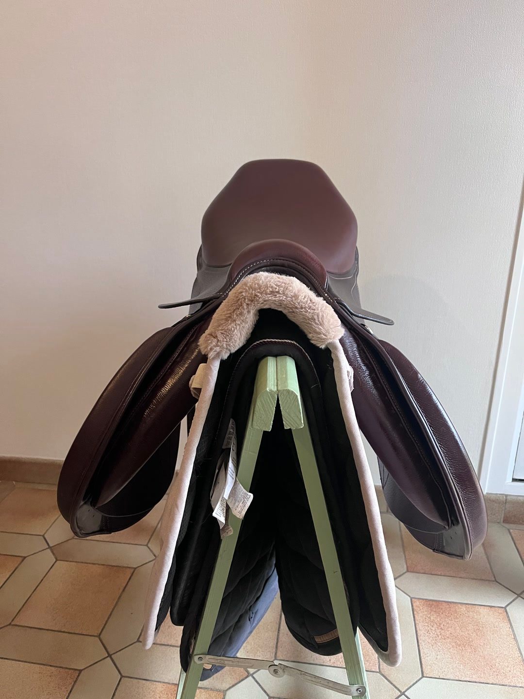SELLE FOUGANZA 500 CUIR 17,5 - ÉTAT comme NEUF, média 3