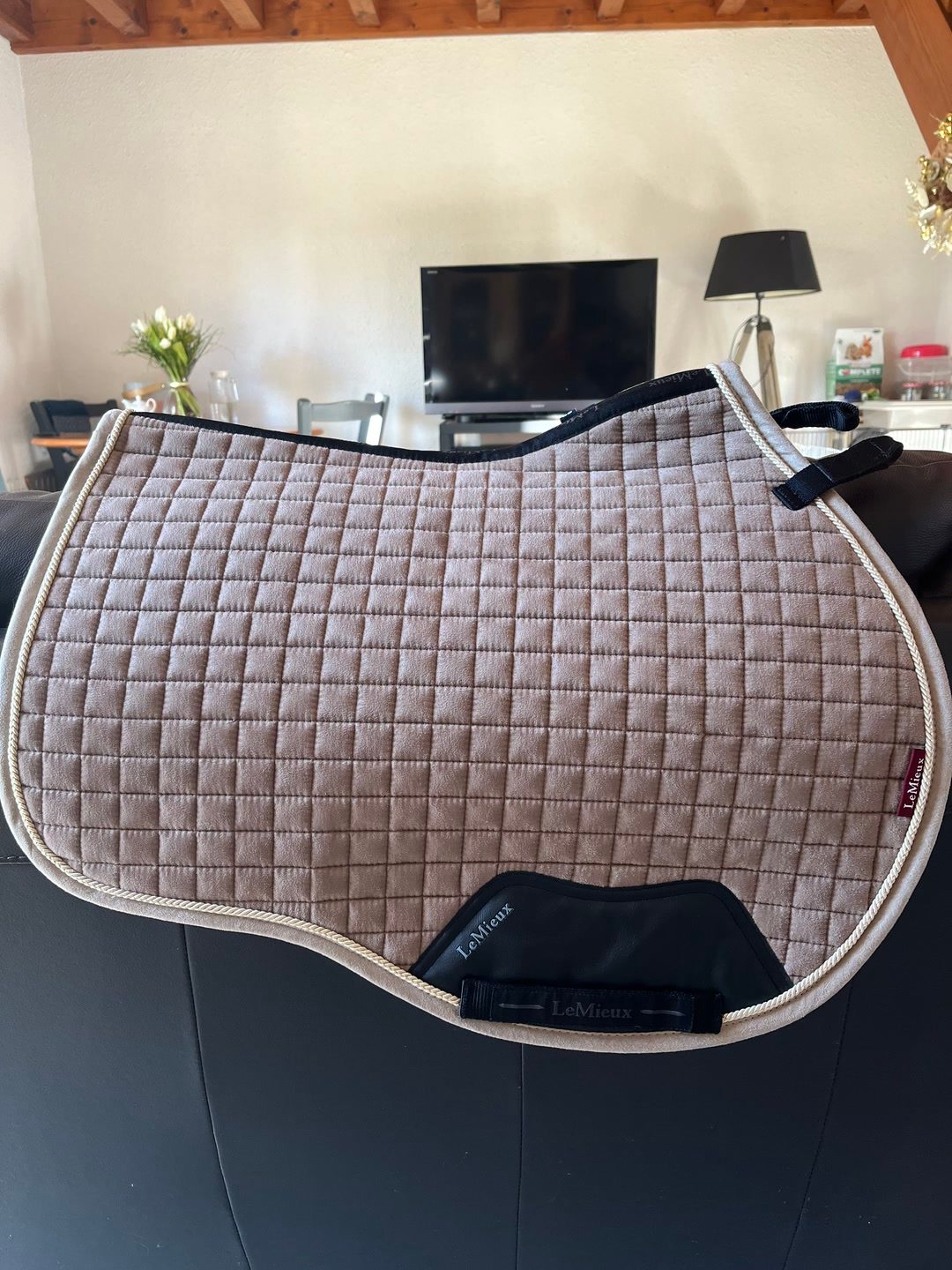 Tapis de selle, média 4