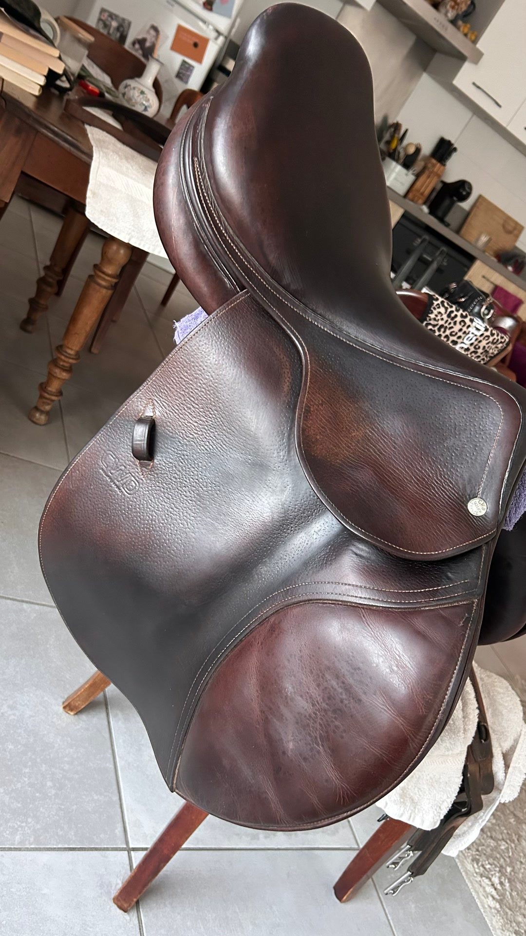 Selle de cheval CWD, média 2