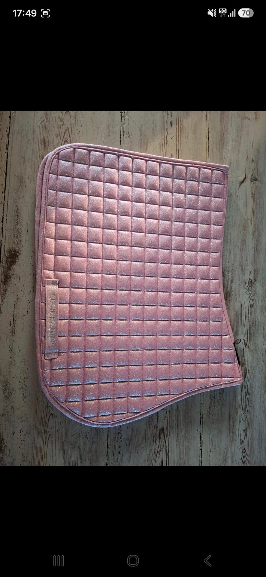 Tapis paillettes, média 3