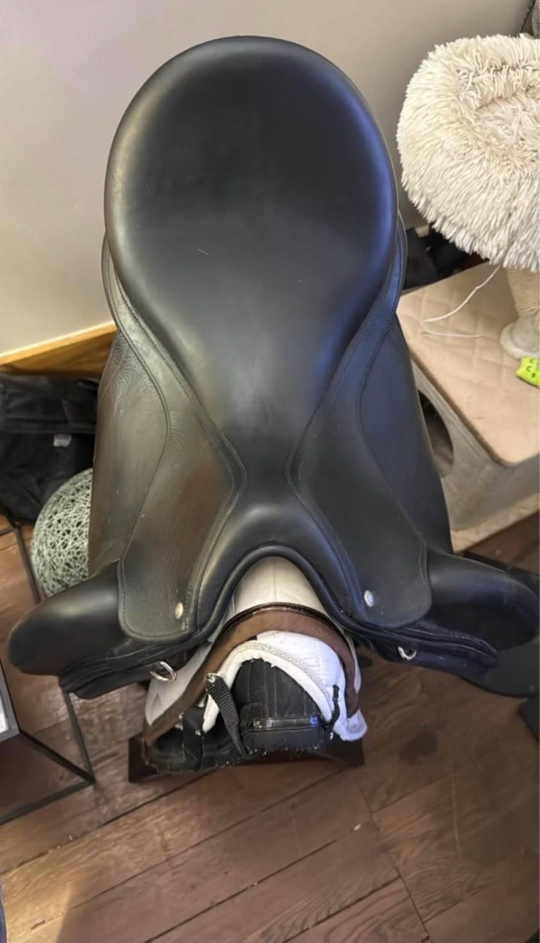 Selle dressage Childeric, média 4