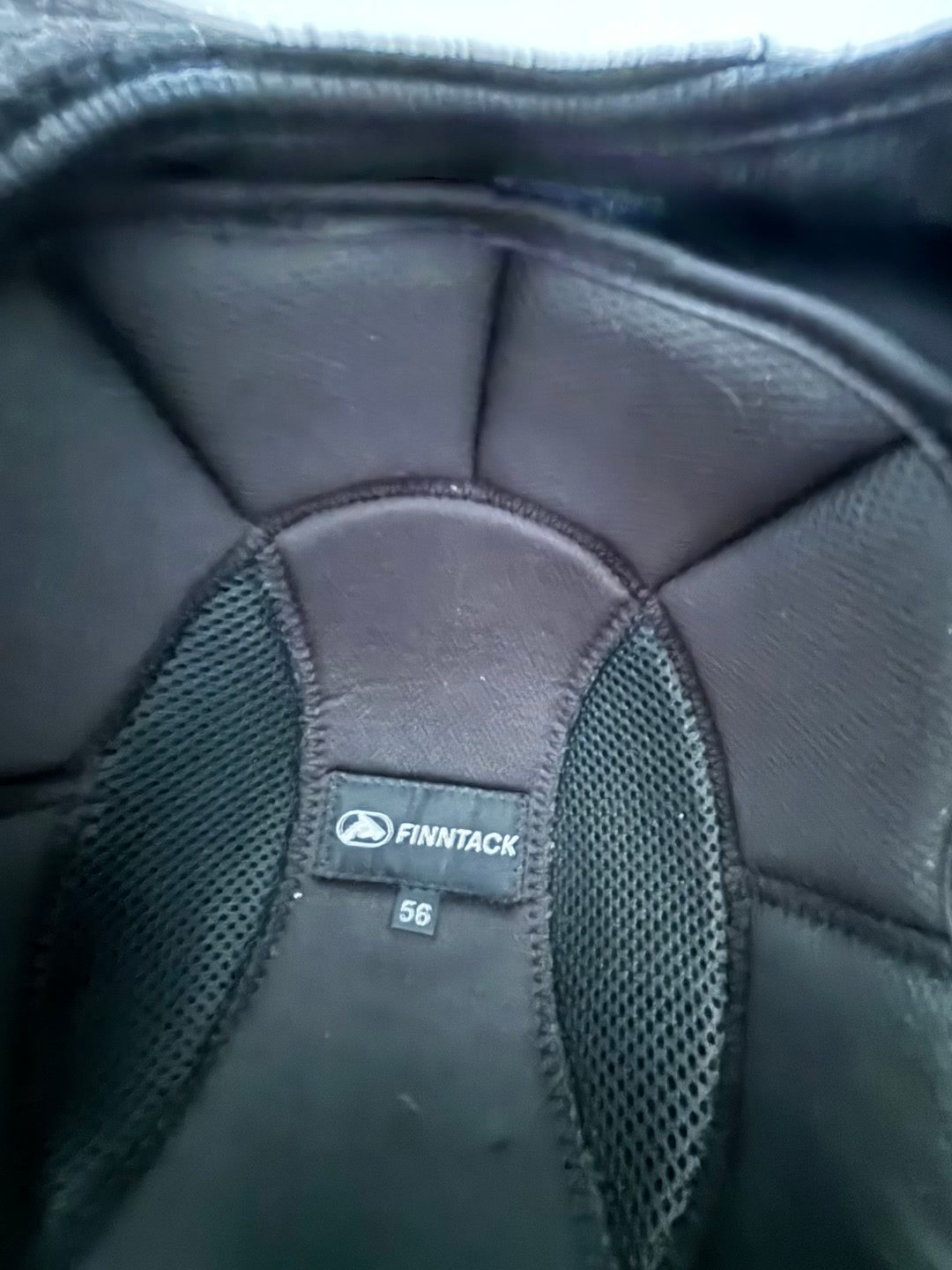 Casque de jockey, média 2