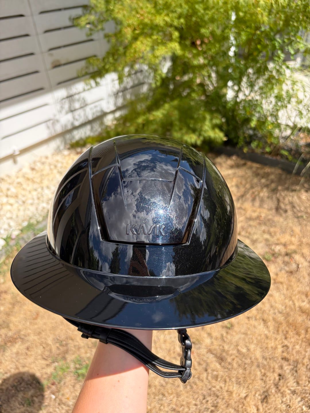 Bombe KASK noire brillante, média 10