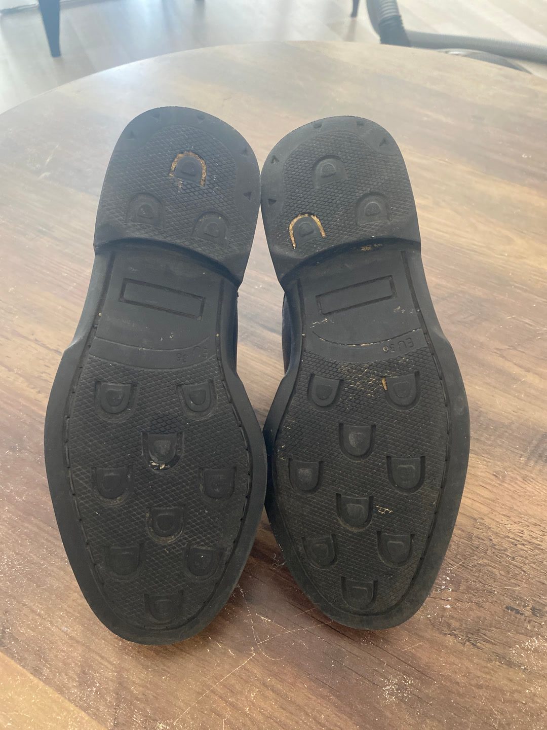 Boots, média 4
