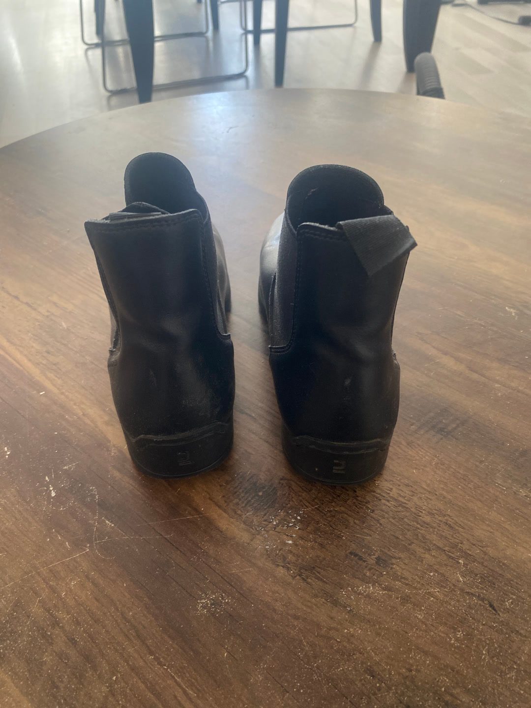 Boots, média 3