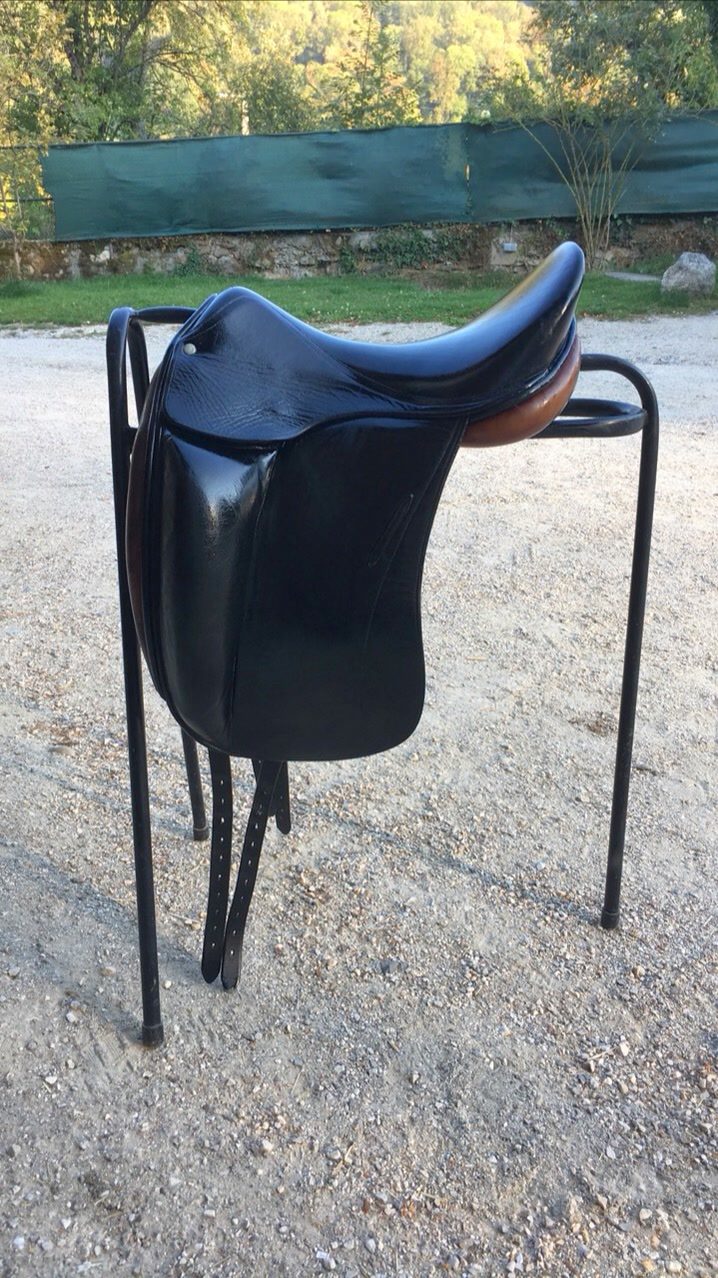 Selle de dressage Childeric 17 pouces, média 3