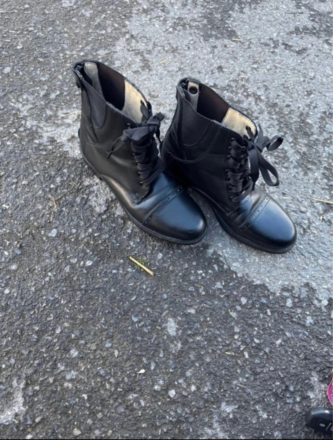 Boots, média 3