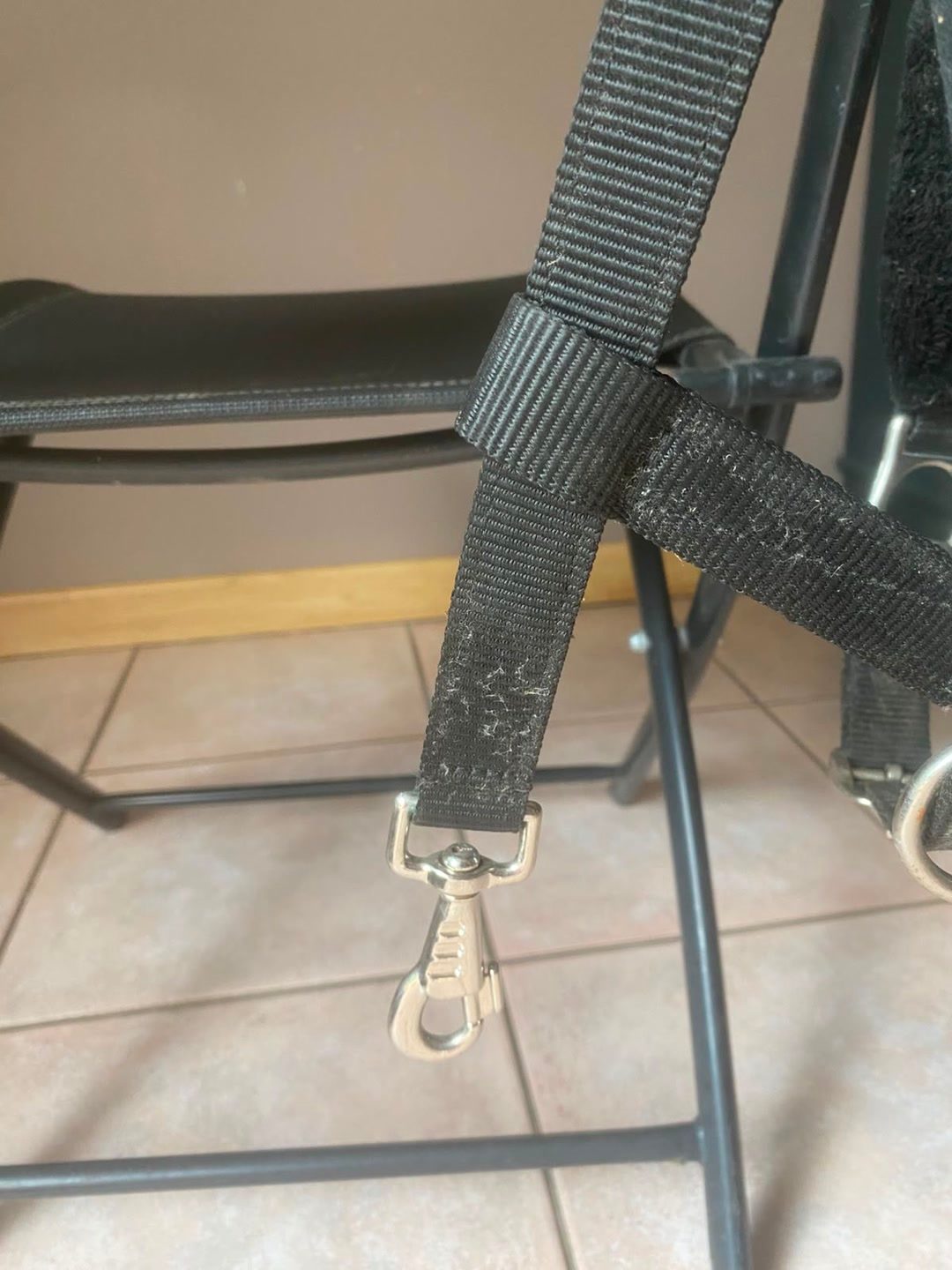 Licol noir à strass et moumoute, média 9