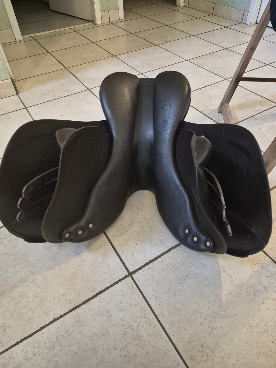 Selle TdeT 17'5 (visible à equitalyon le 29/10), média 8