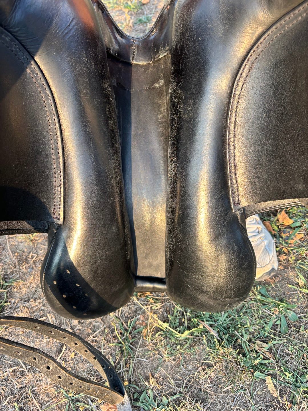 SELLE ERIC THOMAS DRESSAGE 17", média 4