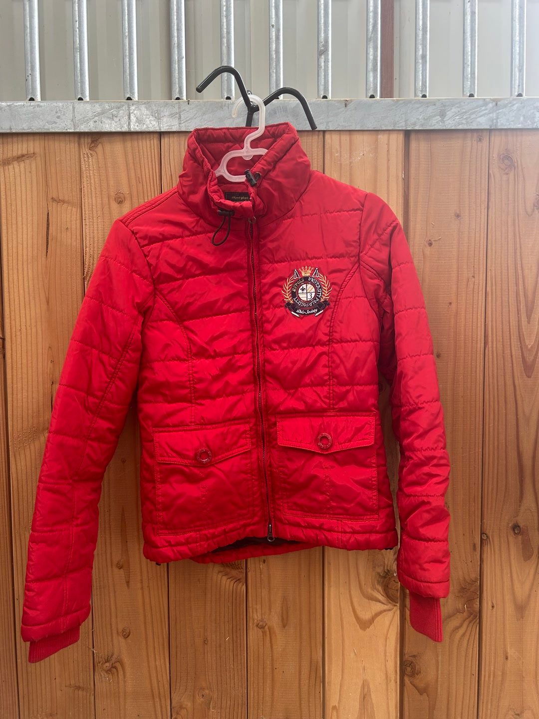 Veste matelassée HV Polo rouge – Très bon état, média 2