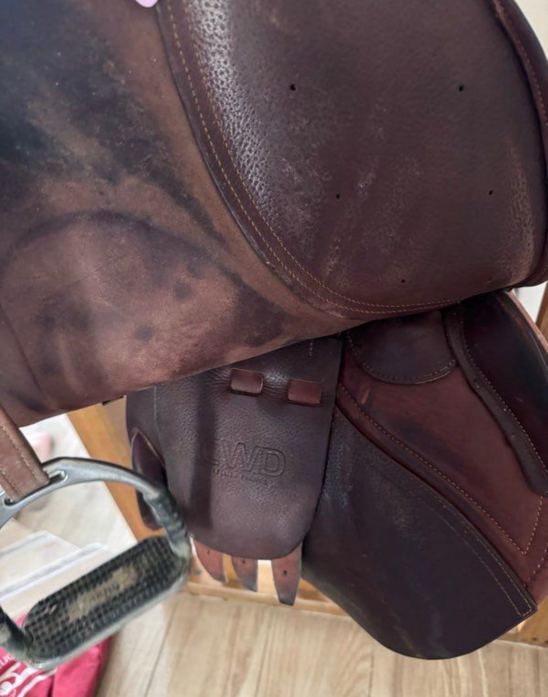 Selle CWD SE01 18” – Excellent état, média 4