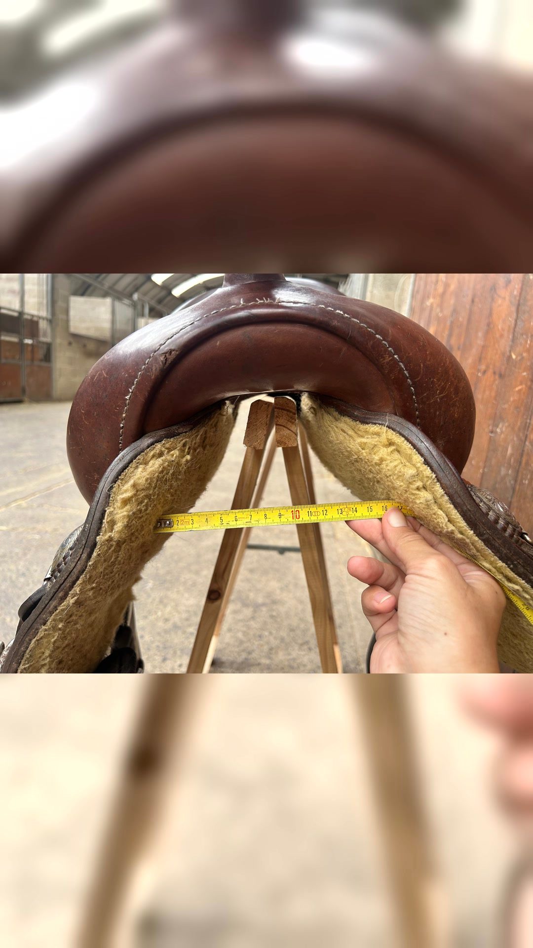 Selle western Pool’s 16", média 10