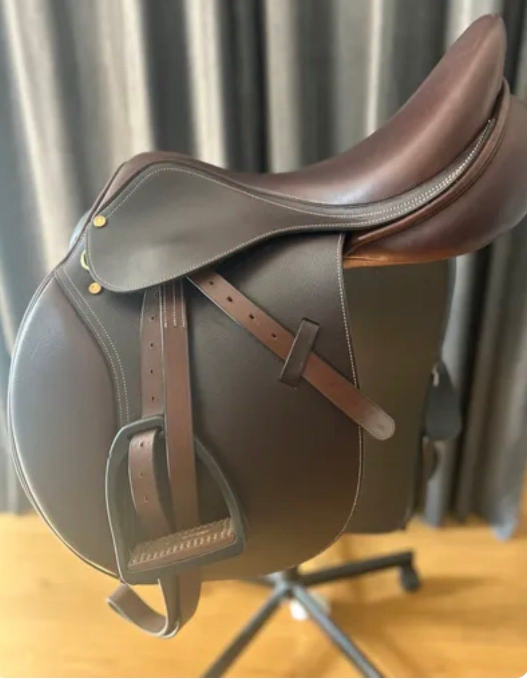 Selle Éric Thomas mixte 17,5 pouce, média 2