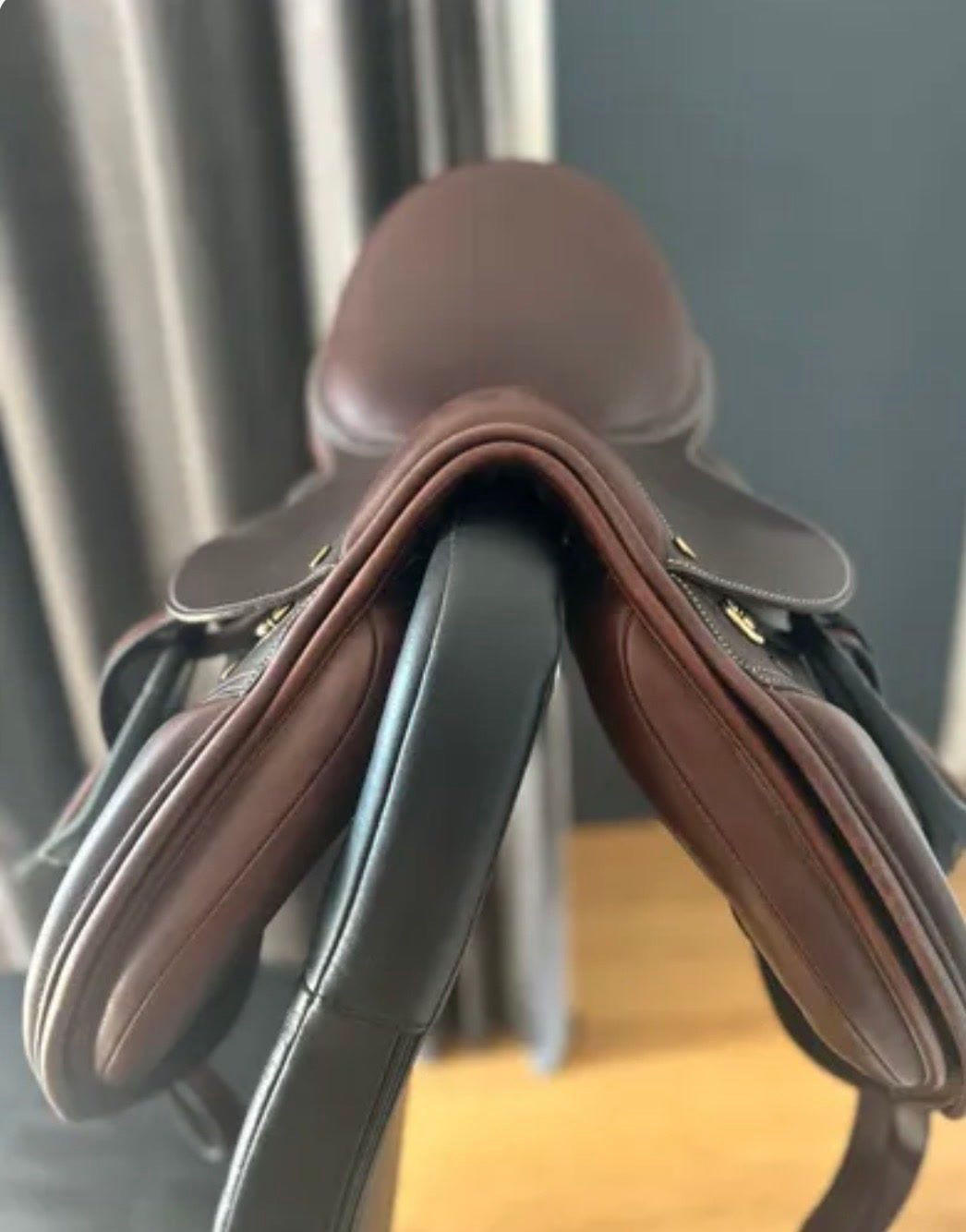 Selle Éric Thomas mixte 17,5 pouce, média 8