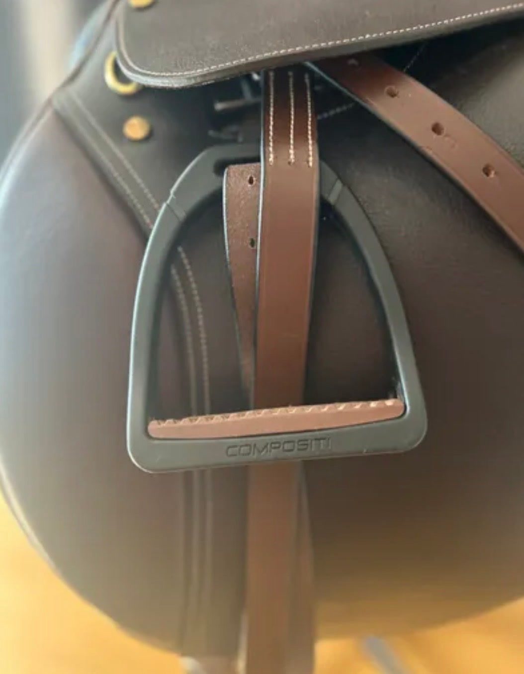Selle Éric Thomas mixte 17,5 pouce, média 5