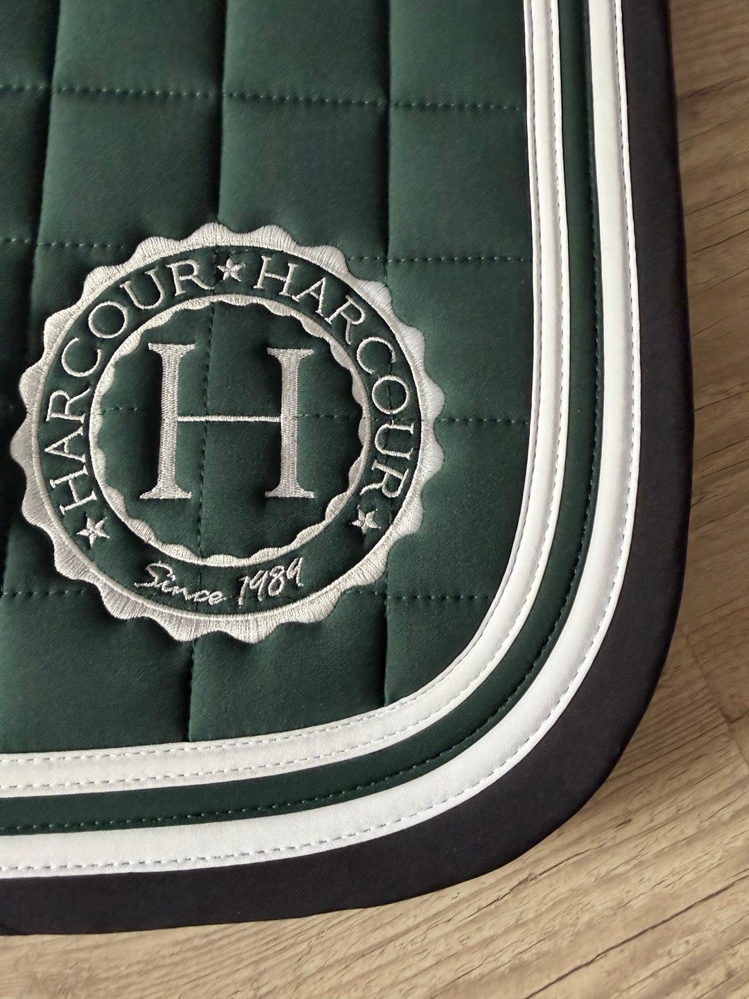 Tapis harcour poney NEUF, média 2