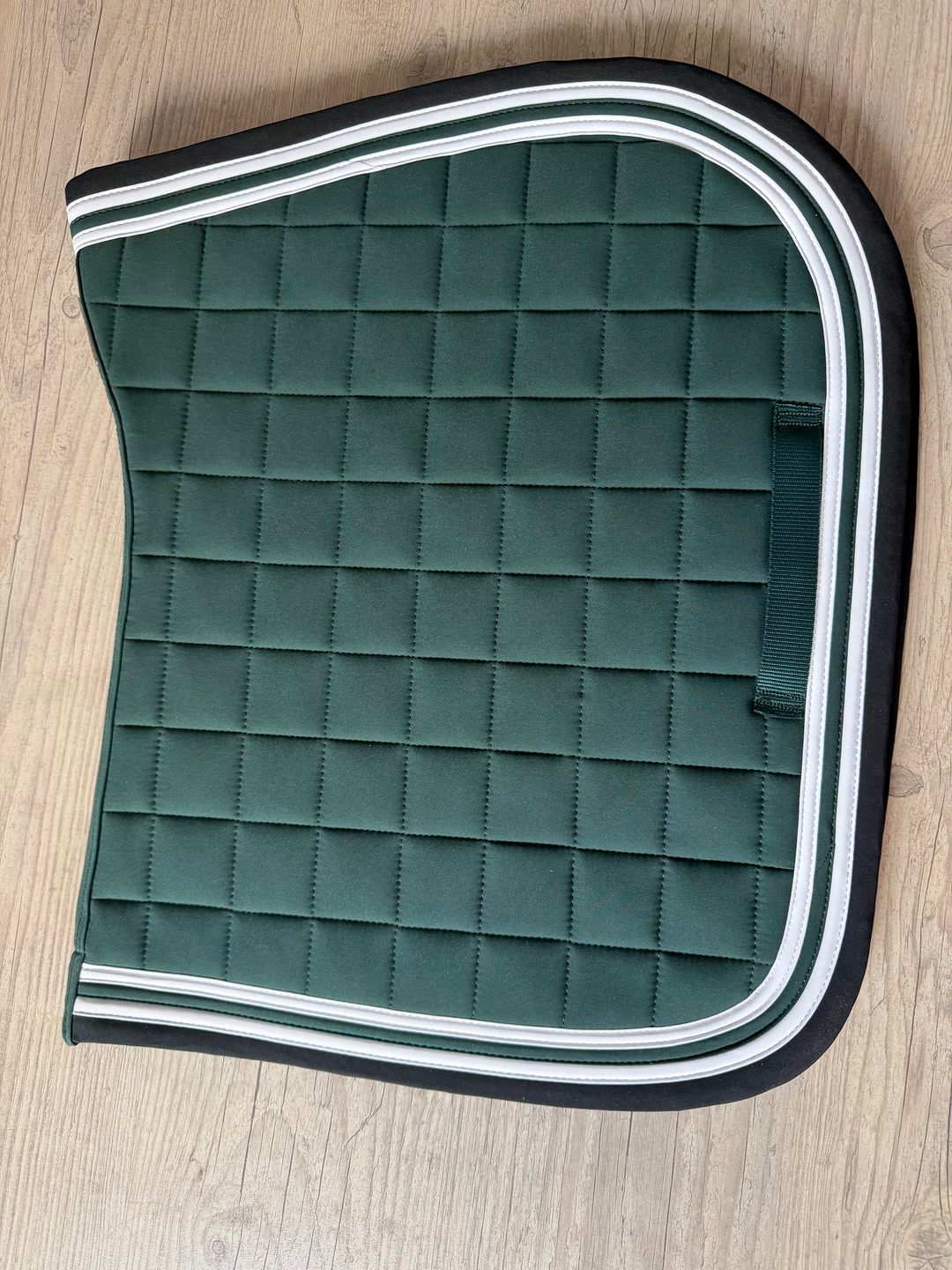 Tapis harcour poney NEUF, média 5