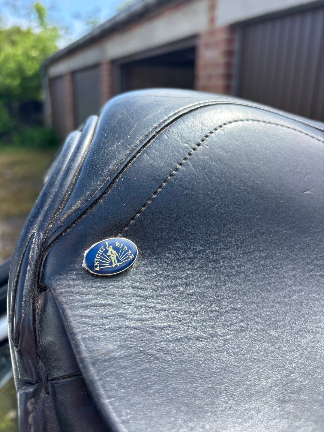 Selle de dressage en cuir noir de la marque Knight Rider (S&K Equestrian Products)., média 6