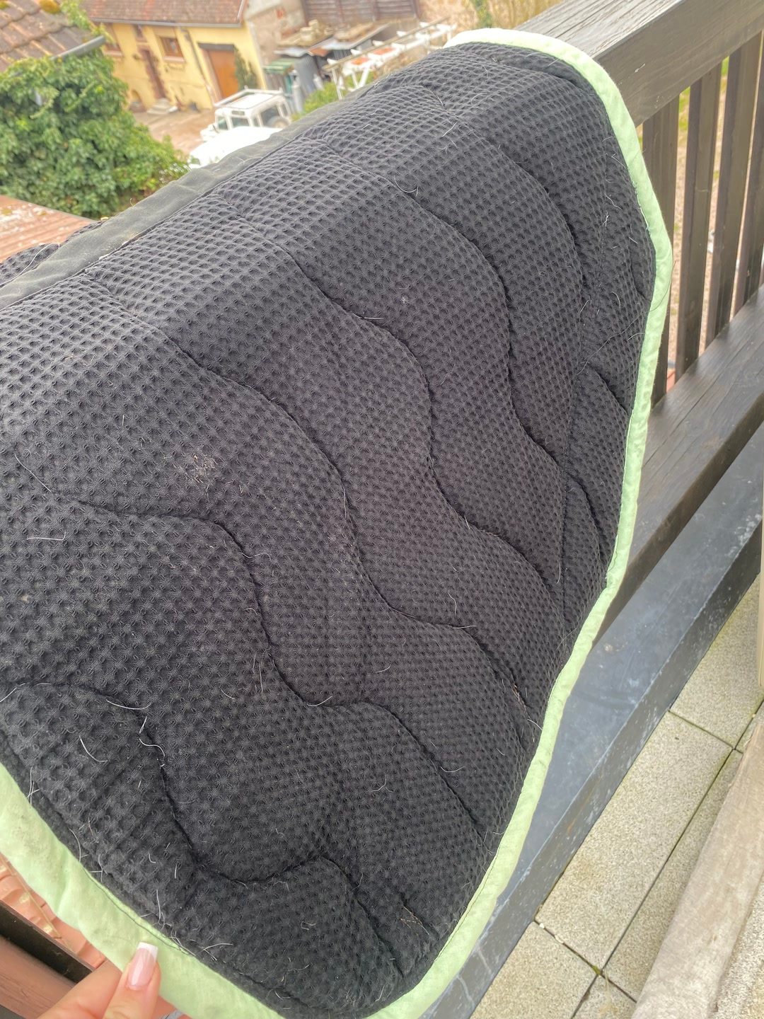 Tapis fait main, média 3